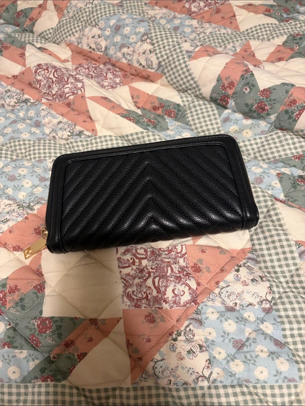 Victoria's Secret Black Quilted Zip-Around Wallet with Gold V Emblem - Picture 2 of 3